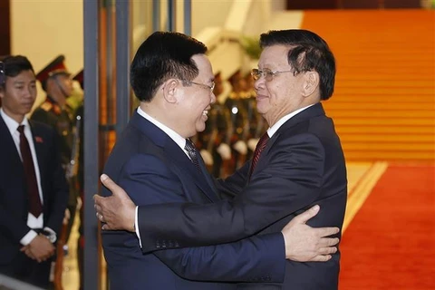 Vietnam y Laos robustecen vínculos de cooperación