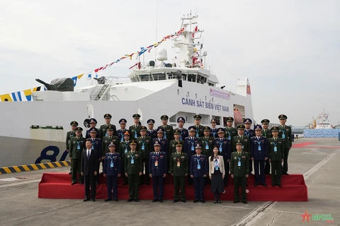 Buque de Guardia Costera de Vietnam visita China 