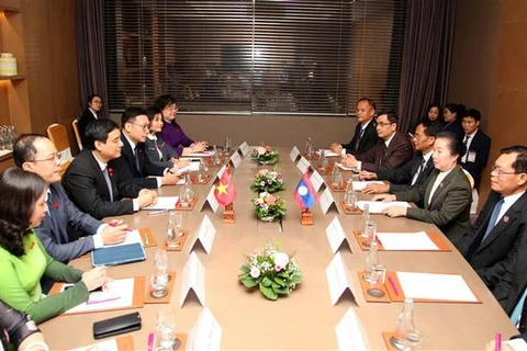 Vietnam y Laos fomentan cooperación parlamentaria