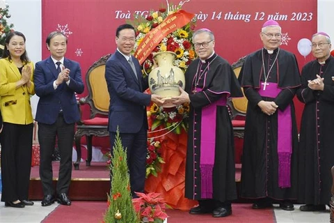 Presidente vietnamita felicita a Arquidiócesis de Hue por Navidad