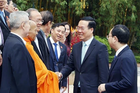 Presidente vietnamita se reúne con personas destacadas de Can Tho