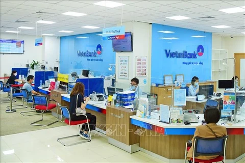 Mejoran calificaciones crediticias de bancos vietnamitas