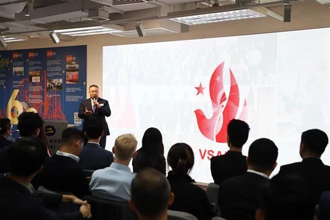 Política de flexibilización de visas promueve relaciones Vietnam-Hong Kong (China)
