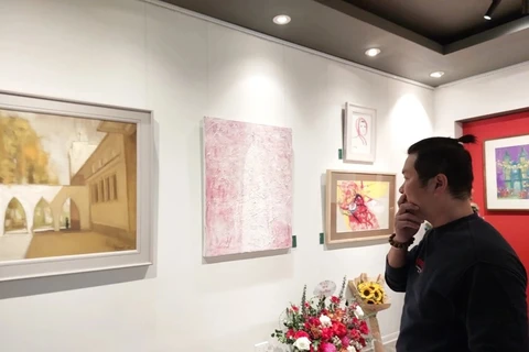 Efectúan en Hanoi exposición inspirada en la Navidad