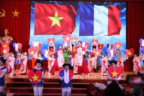 Resaltan dinamismo de lazos entre Vietnam, Francia y UNESCO