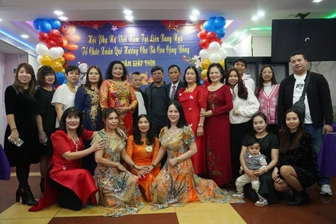 Asociación de Mujeres Vietnamitas en Rusia celebra el año nuevo