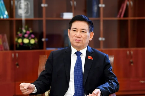 Ministro de Finanzas resalta política fiscal en crecimiento económico de Vietnam