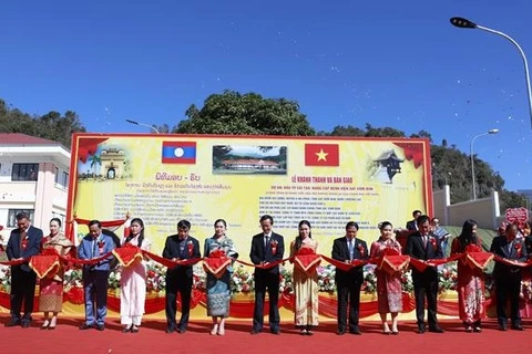 Inauguran hospital Xaysomboun, regalo de Vietnam a Laos