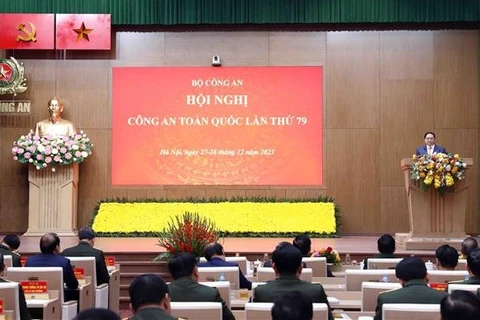Premier vietnamita asiste a Conferencia Nacional de Seguridad Pública