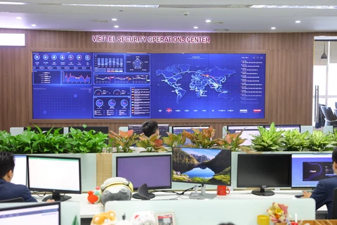 Vietnam continúa acelerando proceso de transformación digital en 2024