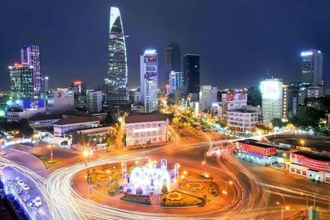 Economía de Ciudad Ho Chi Minh podría crecer 8% en 2024, según informe