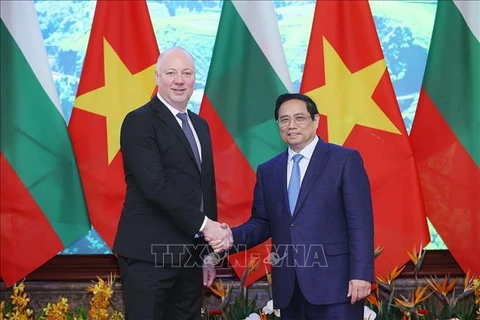 Vietnam valora cooperación multifacética con Bulgaria