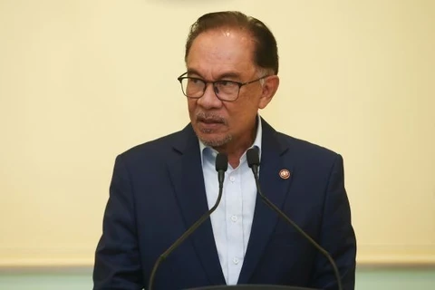 Primer ministro de Malasia revela su hoja de ruta económica para 2024
