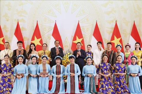 Presidente de Vietnam ofrece banquete en honor a su homólogo indonesio