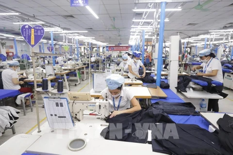 Buscan llevar más productos textiles de Vietnam a Canadá