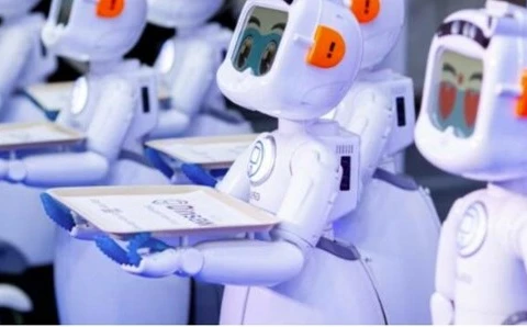 Tailandia introduce asistentes robóticos en hospital