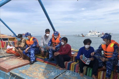 Ba Ria-Vung Tau prohíbe a barcos pesqueros no registrados salir al mar