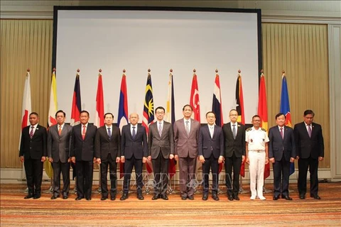 Vietnam propone medidas de fomentar cooperación en defensa ASEAN-Japón