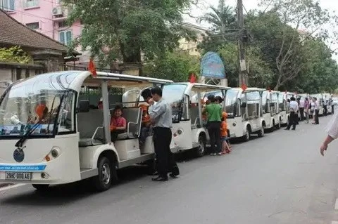 Despliegan de forma piloto en Ciudad Ho Chi Minh vehículos electrónicos para turistas