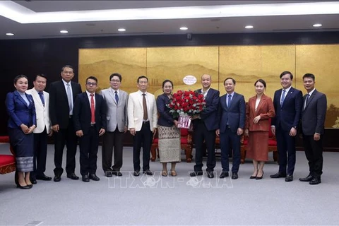 Da Nang y la provincia laosiana de Savannakhet impulsan lazos