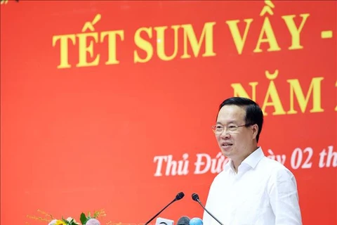 Presidente vietnamita asiste al programa del Tet en ciudad de Thu Duc