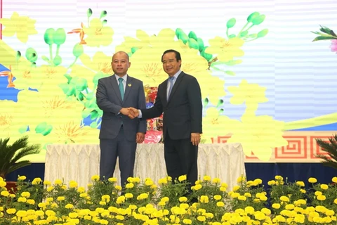 Delegación camboyana realiza visita previa al Tet a provincia vietnamita de Long An