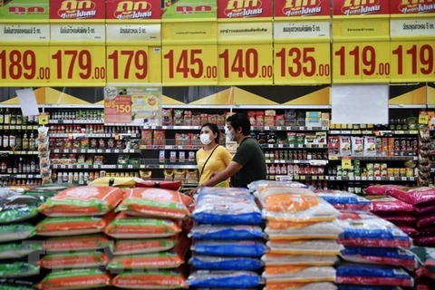 Confianza del consumidor tailandés alcanza su nivel más alto en 47 meses