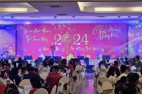 Vietnamitas en Tailandia celebran el Año Nuevo Lunar 2024
