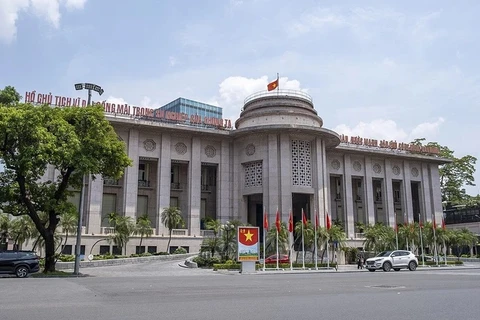 Instan a promover en Vietnam crecimiento crediticio en 2024