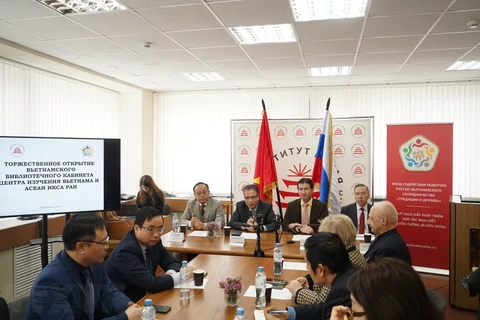 Inauguran Biblioteca Vietnam en instituto de investigación de Moscú