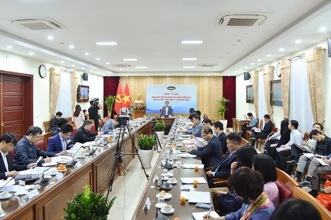 Debaten orientaciones para diplomacia económica de Vietnam en 2024