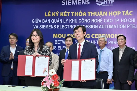 Parque industrial en Ciudad de Ho Chi Minh coopera con Siemens en capacitación laboral
