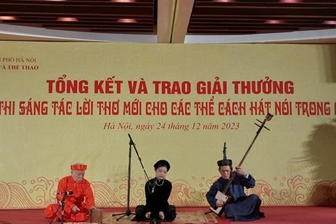 Artesanos populares de Hanoi se esfuerzan por preservar el Ca tru