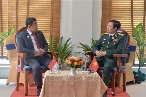 Vietnam fortalece cooperación en defensa con Indonesia y Filipinas