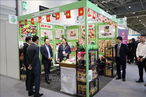 Vietnam asiste a mayor exposición de alimentos y bebidas en Reino Unido