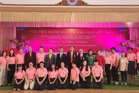 Efectúan en Tailandia campamento de verano de lengua y cultura vietnamita 