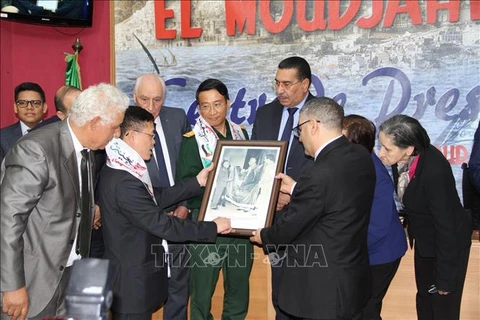 Conmemoran 70 años de la victoria de Dien Bien Phu en Argelia 