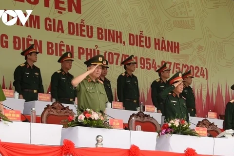 Realizan preparativos para desfile militar sobre campaña de Dien Bien Phu
