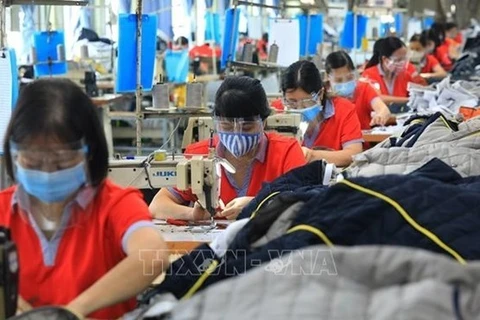 Vietnam envía casi 36 mil trabajadores al extranjero en el primer trimestre