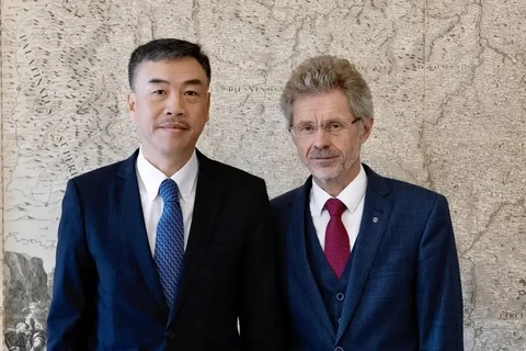 Presidente del Senado checo aprecia el potencial y la posición de Vietnam