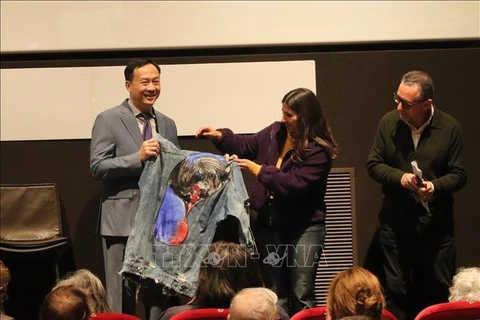 Película vietnamita gana máximo galardón en Festival de Cine Asiático en Italia