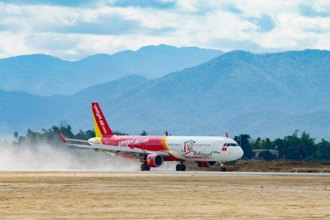 Vietjet de Vietnam ofrece más vuelos a Dien Bien por gran aniversario 