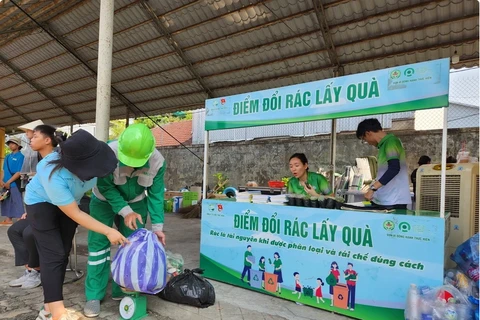 Vietnam se esfuerza por reducir residuos plásticos