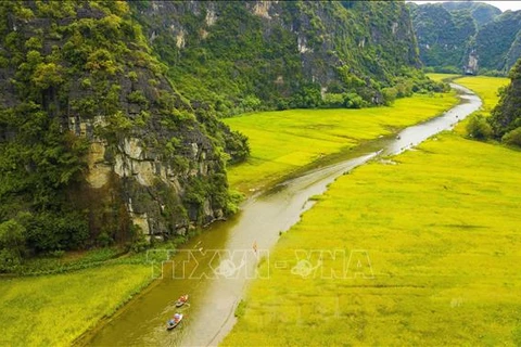 Ninh Binh figura entre las 10 maravillas del mundo libre de multitudes 