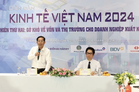 Analizan en Vietnam formas de impulsar exportaciones en medio de desafíos 