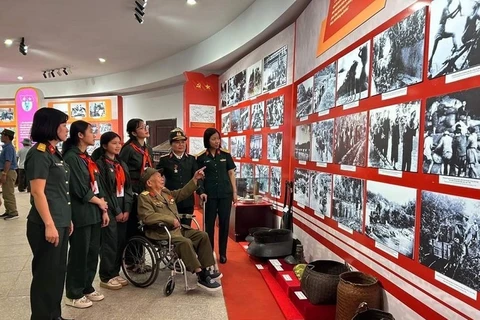 Abre sus puertas exposición sobre servicios logísticos en campaña de Dien Bien Phu