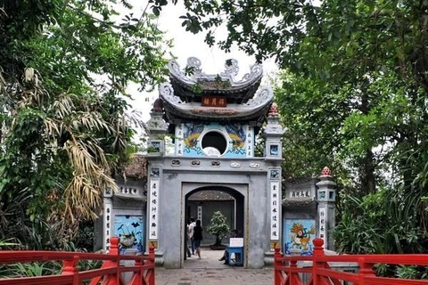 Hanoi prohibirá fumar en 30 sitios turísticos