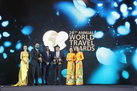 Vietnam Airlines recibe tres premios prestigiosos mundiales de aviación 