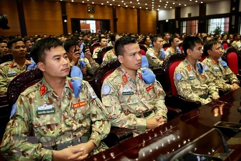 Miembros del Segundo Hospital de Campaña de Vietnam parten para misión de paz en Sudán del Sur 