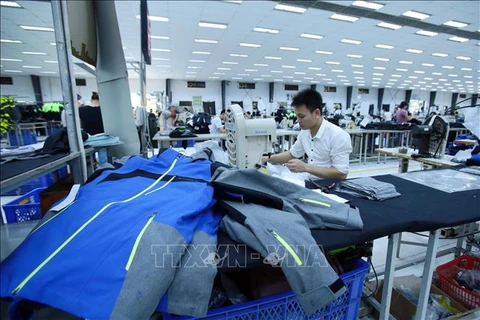 (Televisión) “Regla de origen” de EVFTA, desafío para el sector de confecciones y textiles vietnamita 
